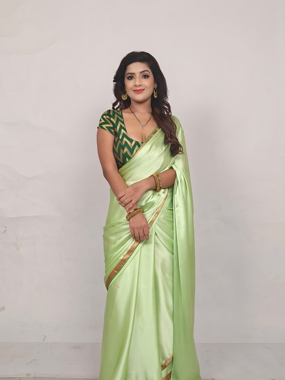 Ayushi Bhowmick — on-set capture 04