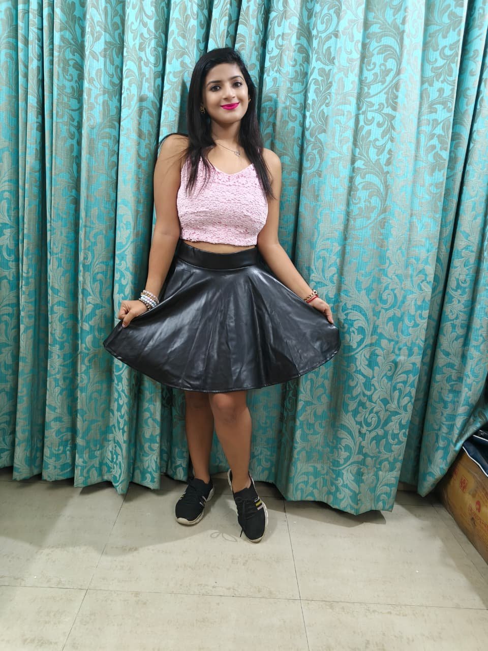 Ayushi Bhowmick — on-set capture 05